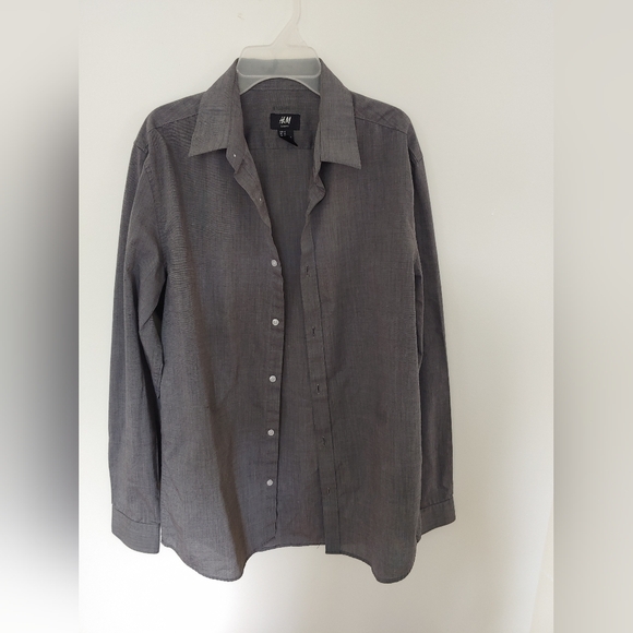 H&M Dress Shirt - Picture 1 of 5